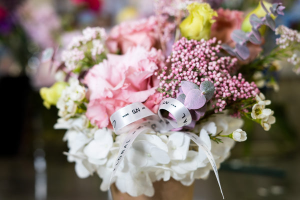 A Guide to Picking Flowers for Her: A Special Touch by PREMIUM FLOWER DELIVERY IN LOS ANGELES