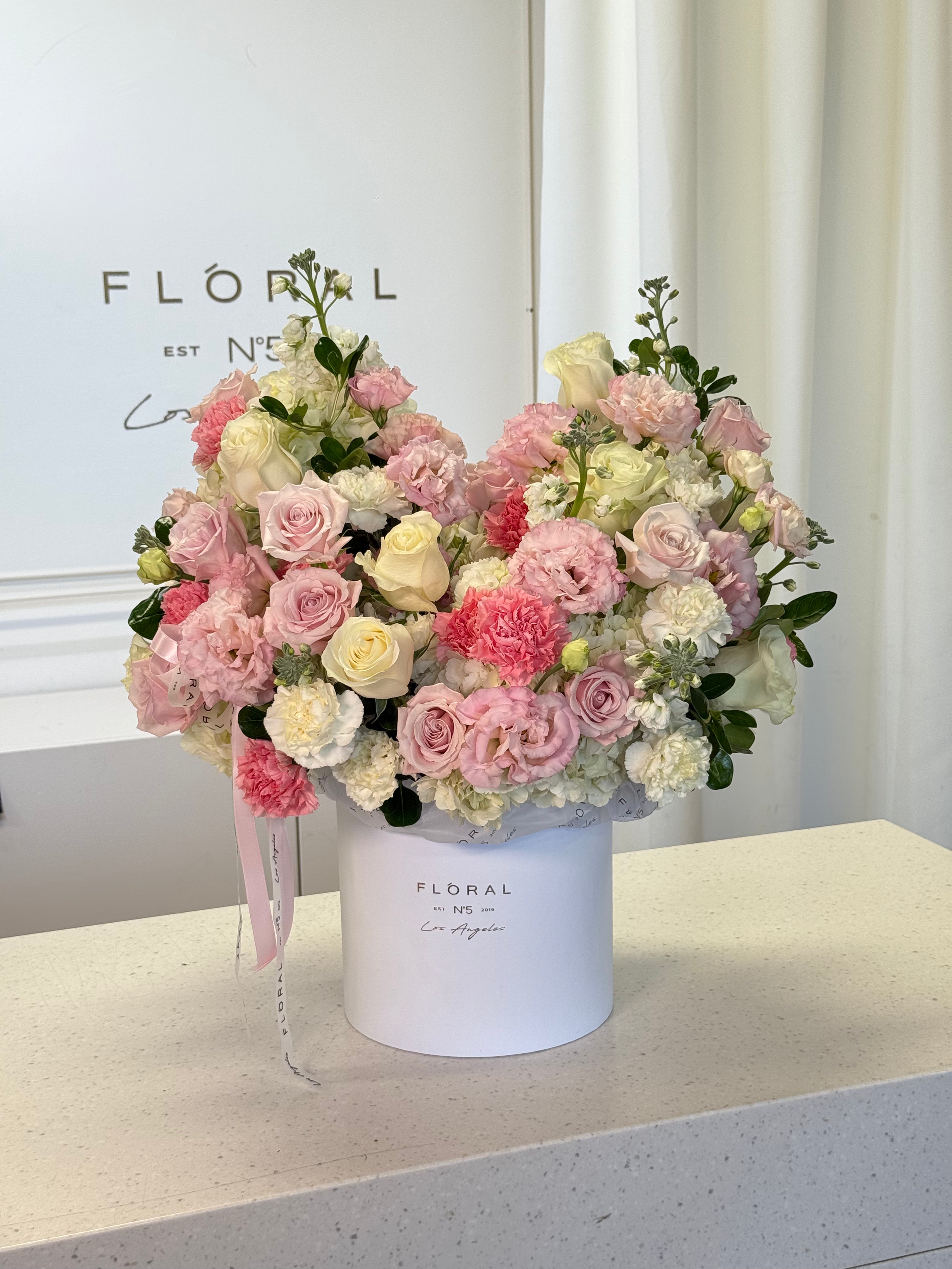 Floral N5 | NO.577 - ROSES & LISIANTHUSIS