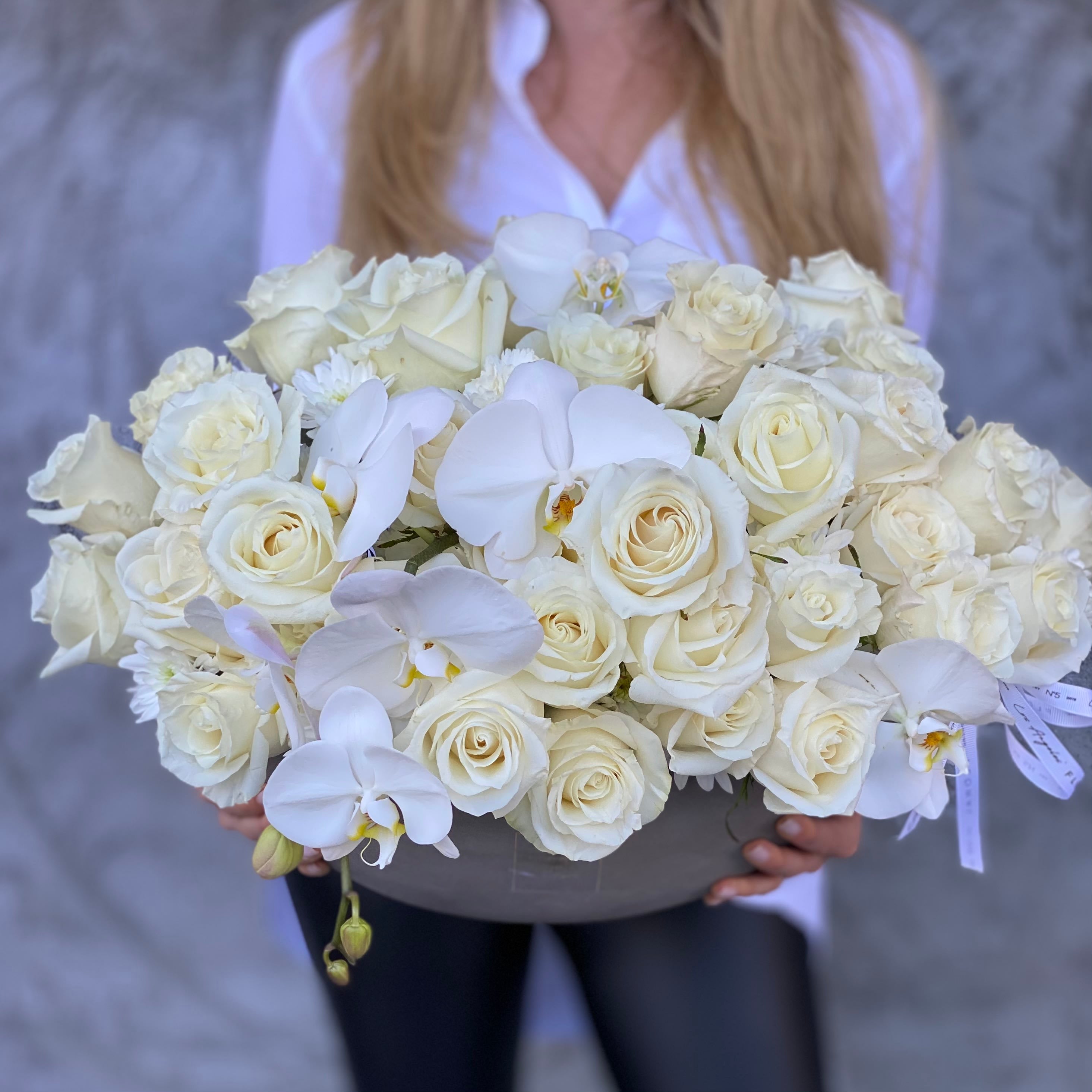 Floral N5 | NO.167 - White Flowers In The Pot