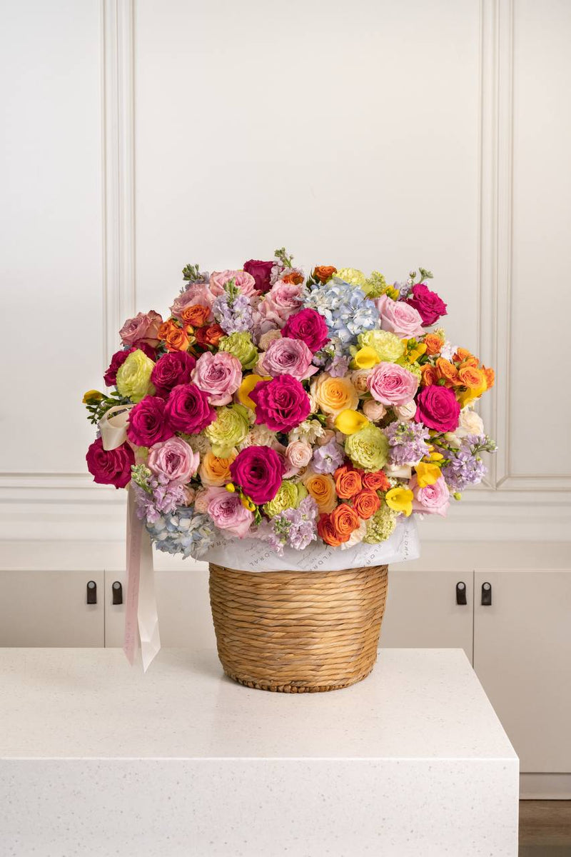 Order fresh Flowers online, Luxury flowers delivery in Studio City