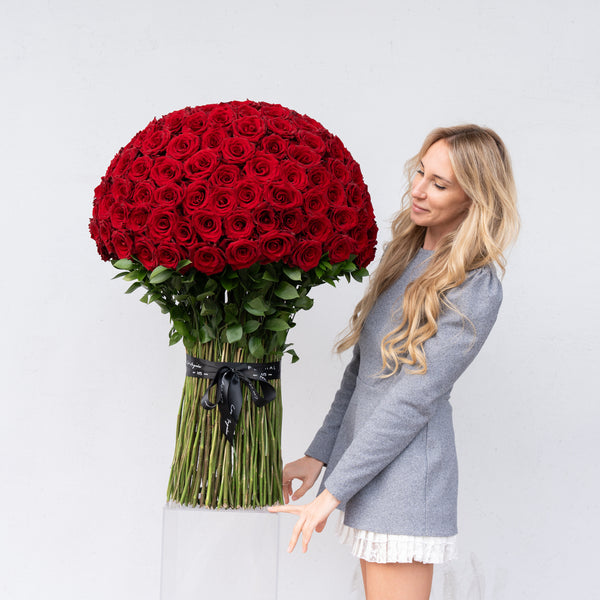 NO.700-Red Rose Bouquet