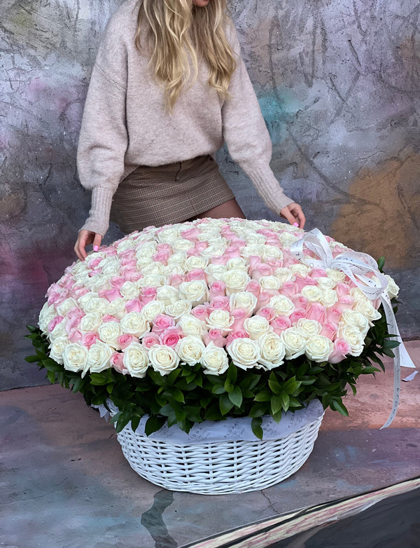 NO.901- HUGE BASKET WITH WHITE AND PINK ROSES