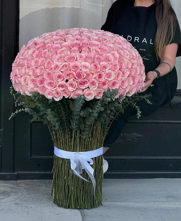 NO. 500 - GIANT PINK ROSE BOUQUET MD