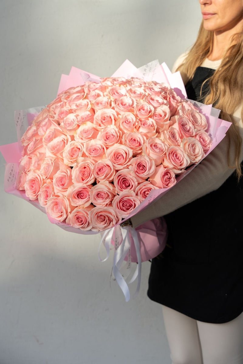 NO. 358 - 75 Pink Roses Bouquet