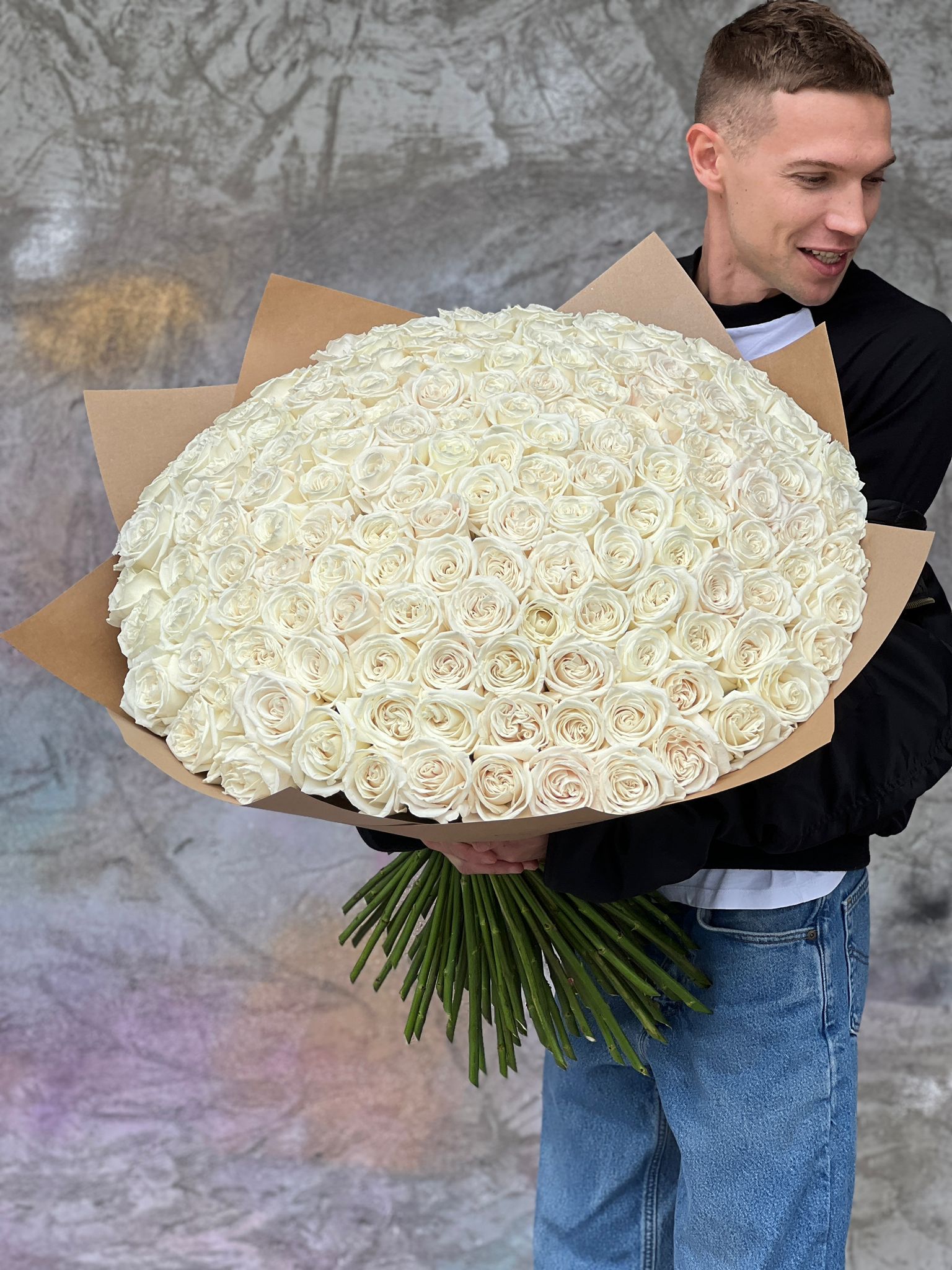 Floral N5 | NO. 444 - TWO HUNDRED WHITE ROSES
