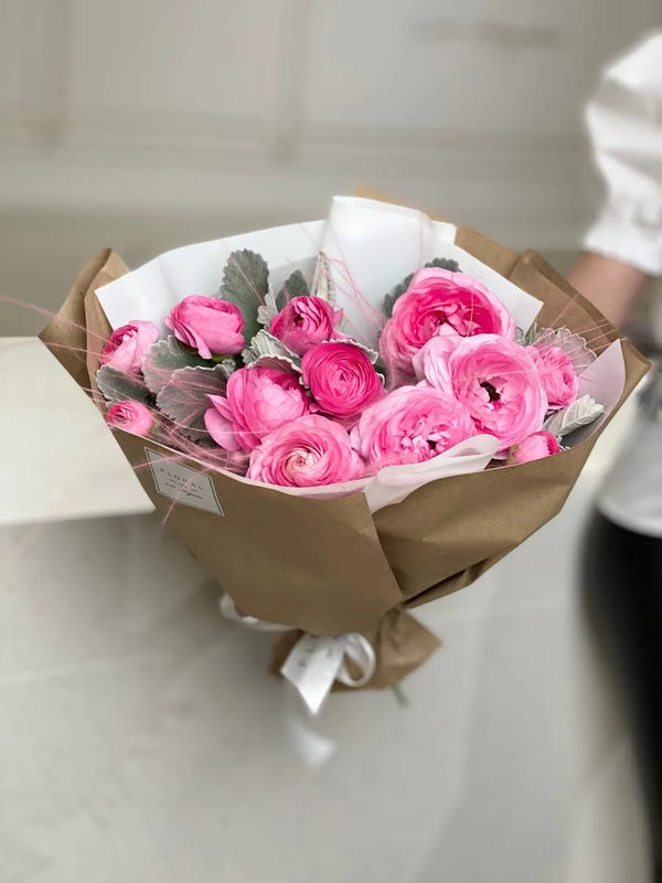 Pink Ranunculuses & Greenery - order in Flower Shop N5 LA