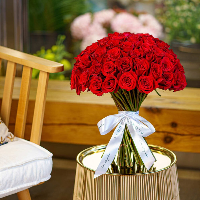 CLASSIC RED ROSES BOUQUET - order in Flower Shop N5 LA