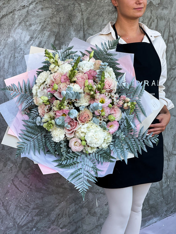 NO.22 - Soft Pink Bouquet - order in Flower Shop N5 LA