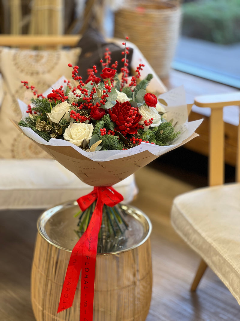 NO.25 - CHRISTMAS BOUQUET - order in Flower Shop N5 LA