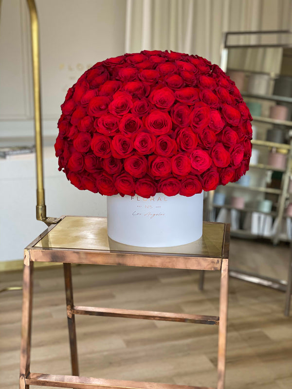 NO.103 - SIGNATURE BOX WITH ONE HUNDRED RED ROSES MD - order in Flower Shop N5 LA